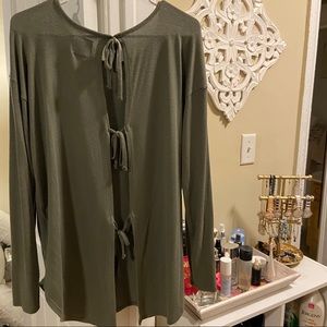 Aerie Just Add Leggings Olive Green Shirt